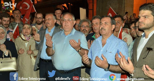 10 BİNLER ŞEHİTLER İÇİN DUA ETTİ