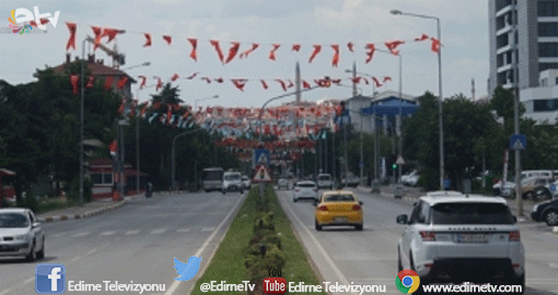 11 BİN ADET TÜRK BAYRAĞI ASILDI