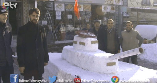 15 TEMMUZ RUHUNU YAŞATIYOR