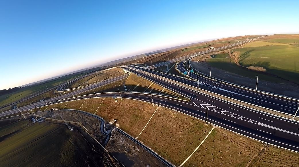 2 saatlik paramotor uçuşuyla Tekirdağ- Çanakkale Otoyolu’nun son halini görüntüledi 1915 Çanakkale Köprüsünü de içine alan İstanbul’u Kuzey Ege’ye bağlayacak olan prestij projesinin Tekirdağ-Çanakkale otoyolu kesimi paramotor ...