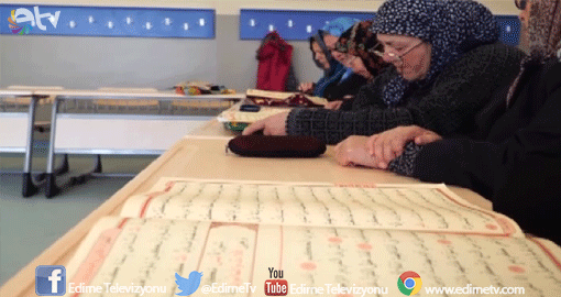 70 YAŞINDA KUR’AN-I KERİM OKUMAYI ÖĞRENDİ