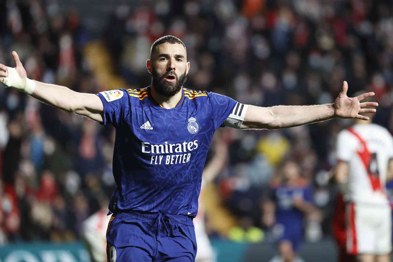 Avrupa’nın 5 büyük liginde son durum Avrupa’nın beş büyük liginde hafta sonu oynanan maçlarda Manchester City, Real Madrid, Bayern Münih ve Paris Saint Germain, kendi liglerinde ...