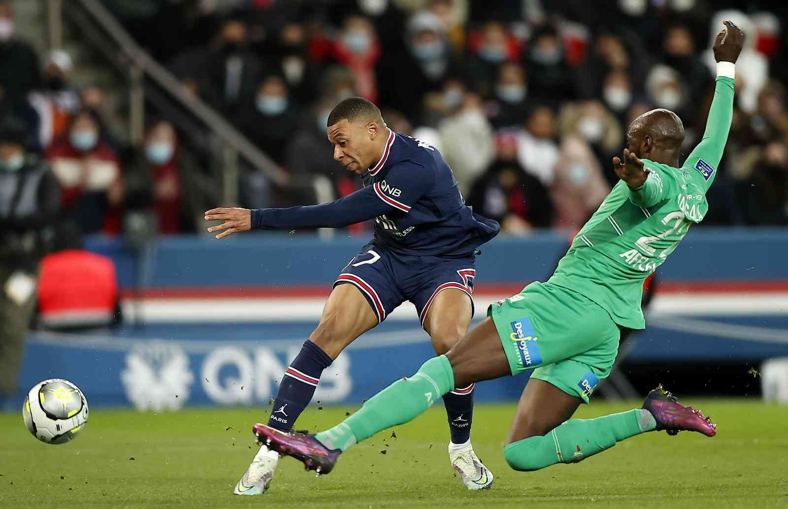 Avrupa’nın 5 büyük liginde son durum Avrupa’nın beş büyük liginde hafta sonu oynanan maçlarda Manchester City, Real Madrid, Bayern Münih ve Paris Saint Germain, kendi liglerinde ...