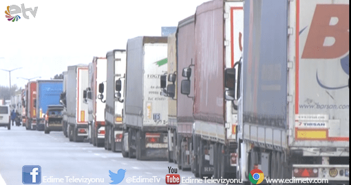 AVRUPA'YA AÇILAN SINIR KAPILARINDA TIR KUYRUĞU
