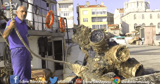 BALIKÇI AĞINA UÇAK PERVANESİNDEN TAKILDI