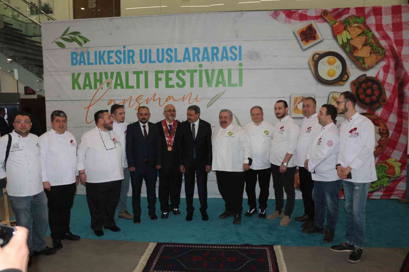 Balıkesir kahvaltısıyla tanınacak Balıkesir Valiliği ve Büyükşehir Belediyesi bünyesinde birçok kurum ve kuruluşun da desteklediği ’Balıkesir Kahvaltısı’ ile Haziran ayında ...