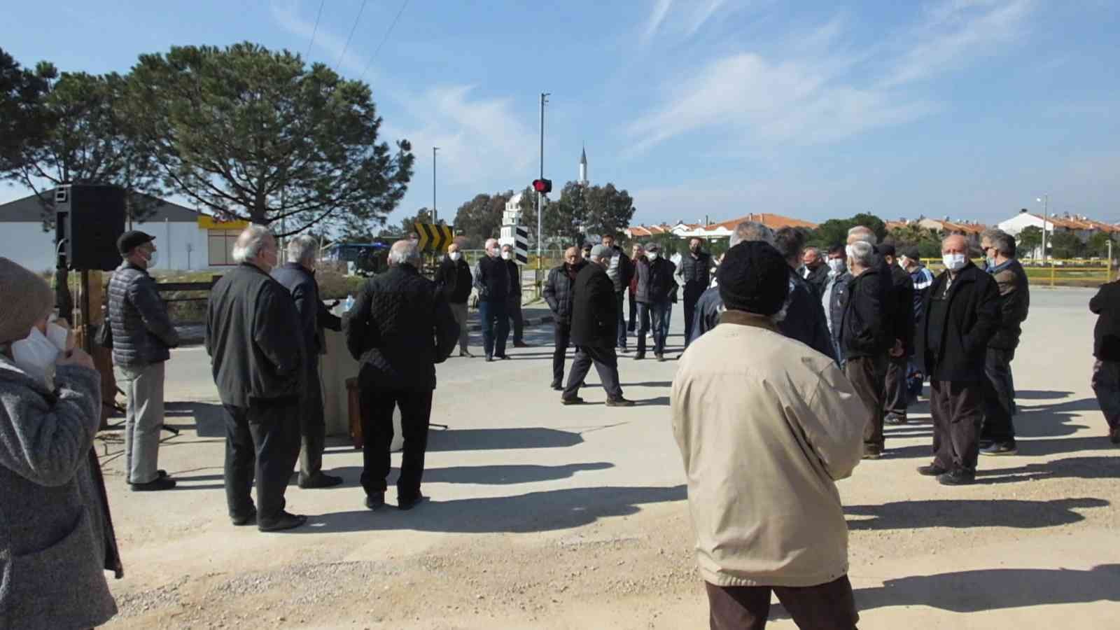 Burhaniye ilçesinde, İmko, Orjan, Denetko ve Haberkent Sitelerinde oturan vatandaşlar sık sık meydana gelen arızalar yüzünden elektriksiz ...