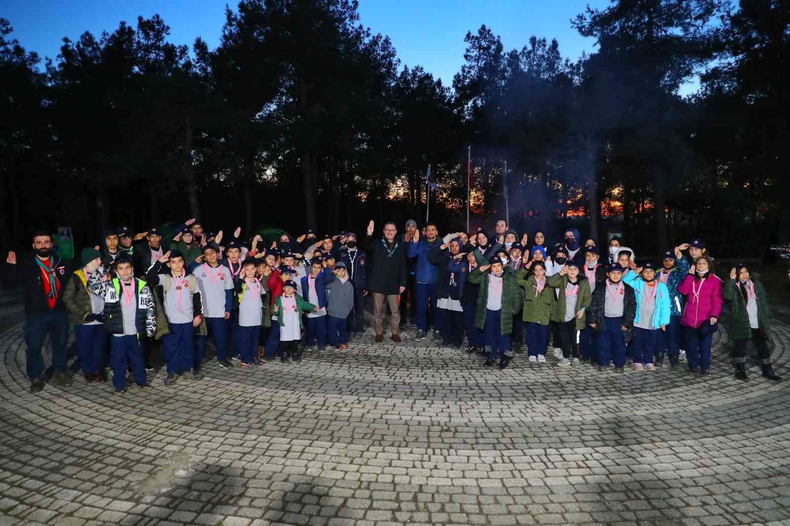 Başakşehir gençlik yatırımlarıyla dikkat çekiyor Başakşehir Belediyesi, spordan teknolojiye, eğitimden kültür sanata kadar hayatın her alanındaki gençlik yatırımlarıyla dikkat çekiyor. Gençlerin ...