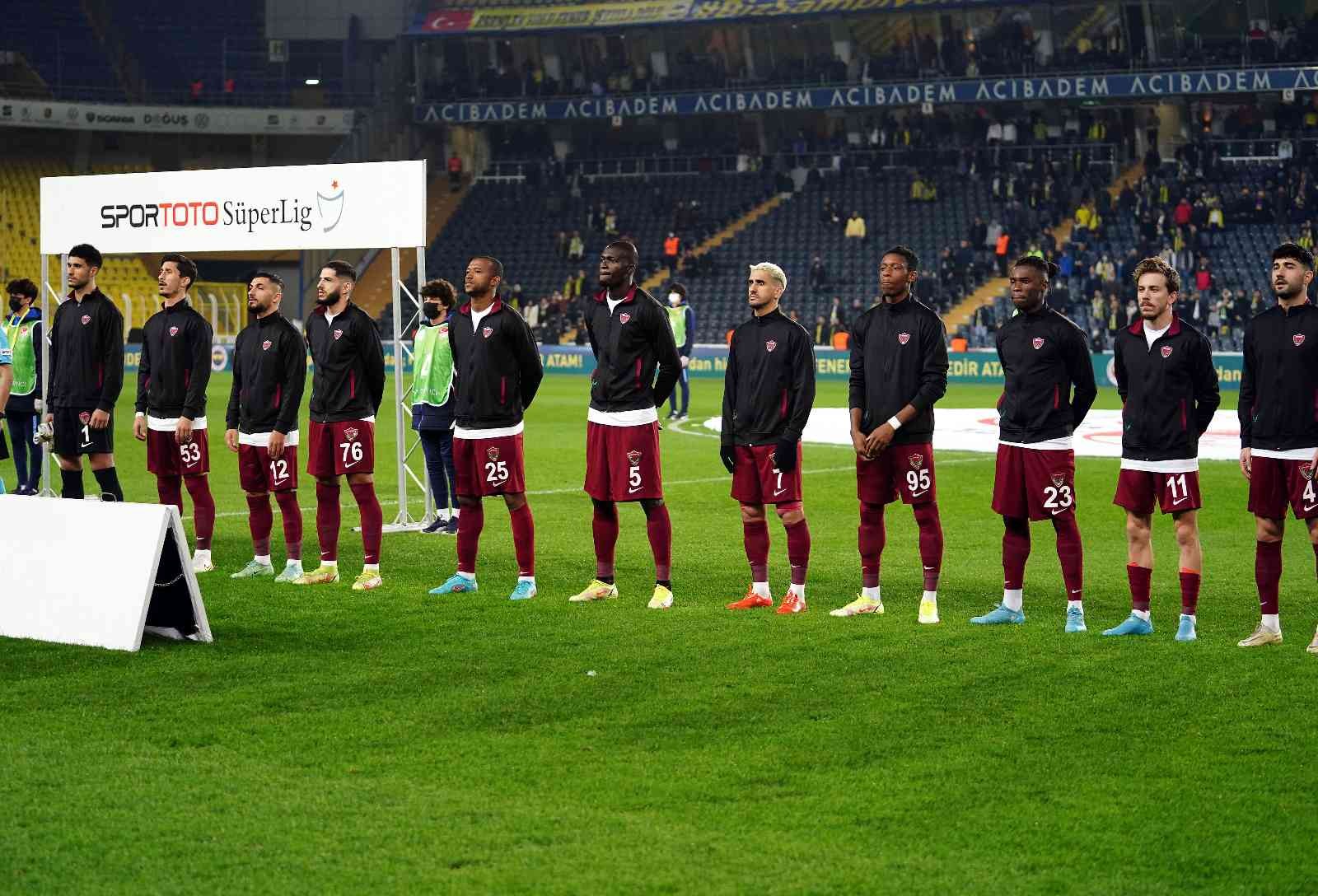 Fenerbahçe’nin eski futbolcusu Yassine Benzia, Hatayspor formasıyla sarı-lacivertlilerin karşısında ilk kez mücadele etti. Spor Toto Süper Lig’de ...