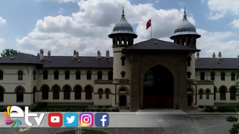 BU KAMPÜSE SADECE ÖĞRENCİLER GELMİYOR