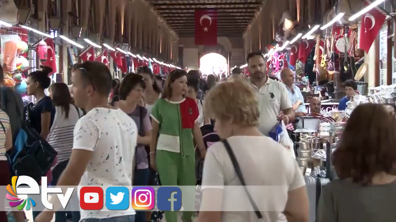 BULGAR TURİSTLER EDİRNE’YE AKIN ETTİ