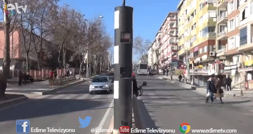 CADDE YARIŞ PİSTİ GİBİ!