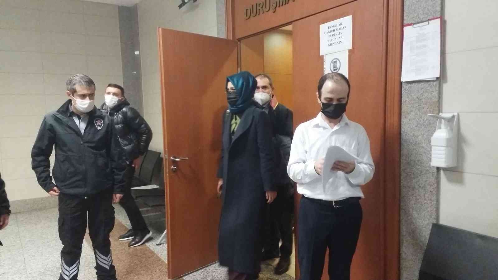 Cemal Kaşıkçı’nın öldürülmesine ilişkin davanın görülmesine devam edildi Gazeteci Cemal Kaşıkçı’nın Suudi Arabistan Başkonsolosluğu’nda öldürülmesine ilişkin 26 firari sanığın yargılandığı davanın görülmesine devam ...