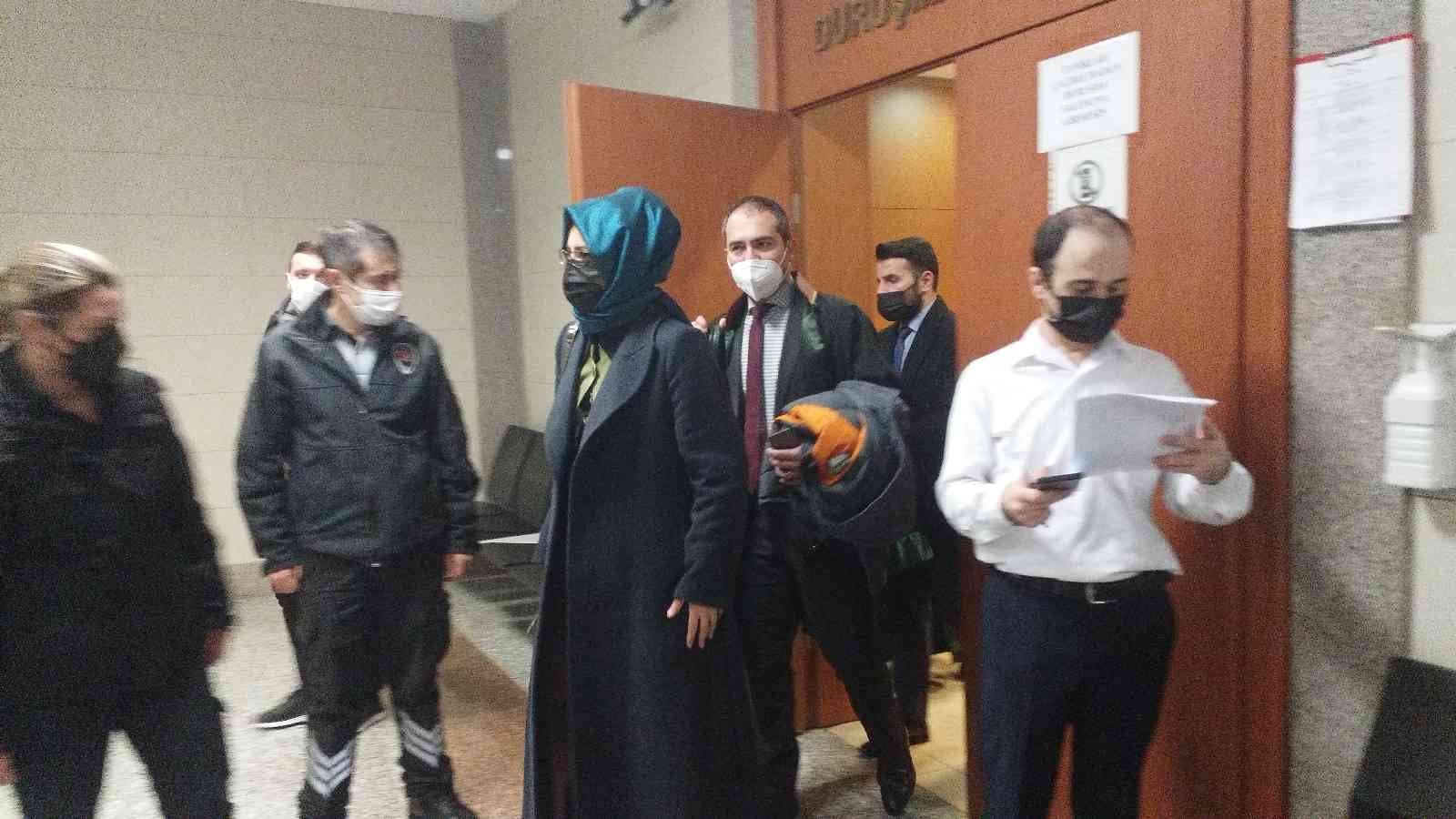 Cemal Kaşıkçı’nın öldürülmesine ilişkin davanın görülmesine devam edildi Gazeteci Cemal Kaşıkçı’nın Suudi Arabistan Başkonsolosluğu’nda öldürülmesine ilişkin 26 firari sanığın yargılandığı davanın görülmesine devam ...