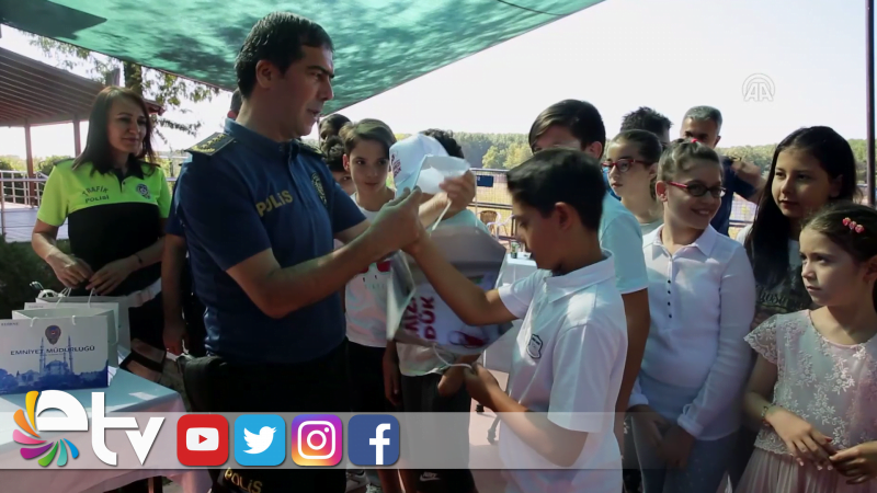 ÇOCUKLARA KIRMIZI DÜDÜK