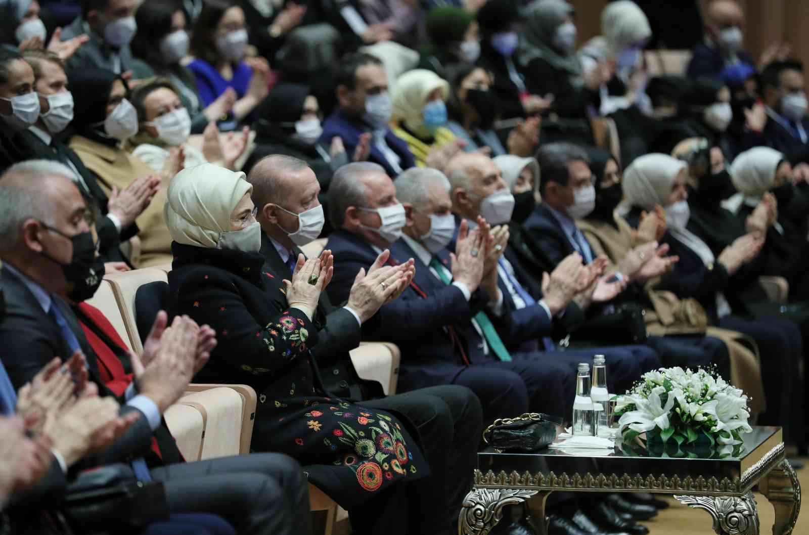 Cumhurbaşkanı Recep Tayyip Erdoğan, Şule Yüksel Şenler Vakfı Tanıtımı ve “Şule” Belgeseli gösteriminde yaptığı konuşmada “Biz bugün burada fikrin ...