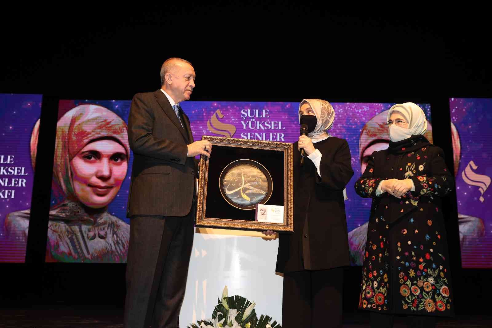 Cumhurbaşkanı Recep Tayyip Erdoğan, Şule Yüksel Şenler Vakfı Tanıtımı ve “Şule” Belgeseli gösteriminde yaptığı konuşmada “Biz bugün burada fikrin ...