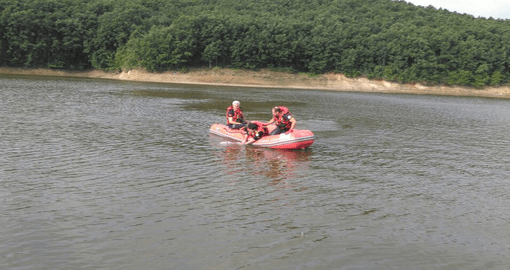 EDİRNE'DE BALIKÇI TEKNESİ DEVRİLDİ: 2 ÖLÜ