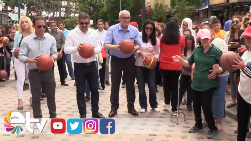 ENGELLİ ÖĞRENCİLERDEN RİTİM BASKETBOL