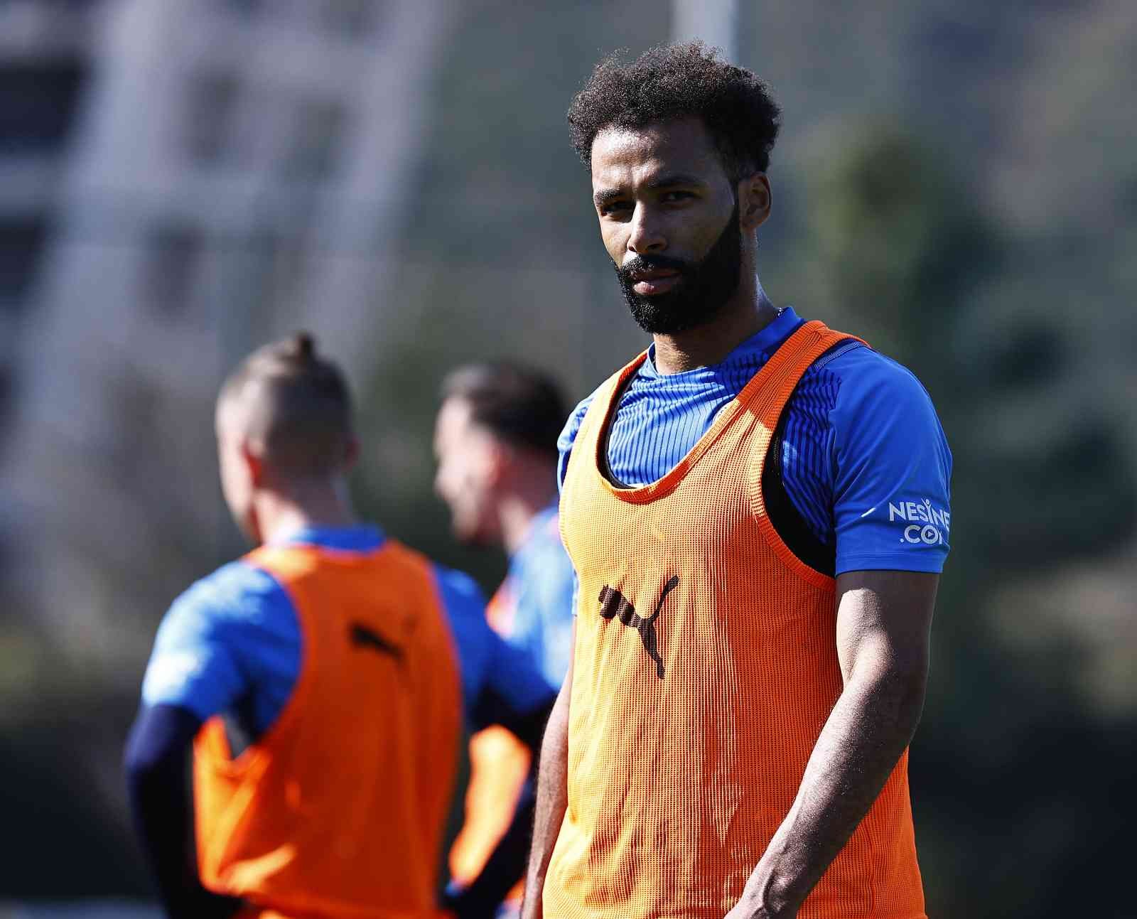 Fenerbahçe’de Slavia Prag mesaisi başladı Fenerbahçe, UEFA Konferans Ligi Play-Off turu ikinci maçında Slavia Prag ile deplasmanda oynayacağı mücadelenin hazırlıklarına başladı. UEFA ...