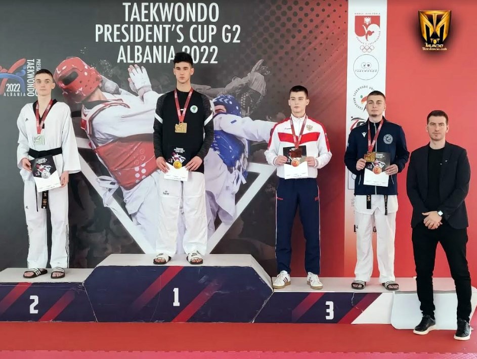 Genç taekwondocular 3 madalya ile başladı! Türk taekwondocular, Dünya Taekwondo Başkanlık Kupası’da gençler kategorisinde 2 altın ve 1 bronz madalya kazandı. Avrupa Taekwondo Birliği (WTE ...