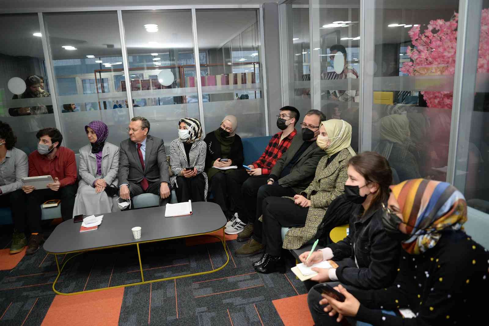 Gençlik ve Spor Bakanı Kasapoğlu BUÜ’de Gençlik ve Spor Bakanı Mehmet Muharrem Kasapoğlu, Bursa Uludağ Üniversitesi’ni de ziyaret etti. Rektör Prof. Dr. Ahmet Saim Kılavuz tarafından ...