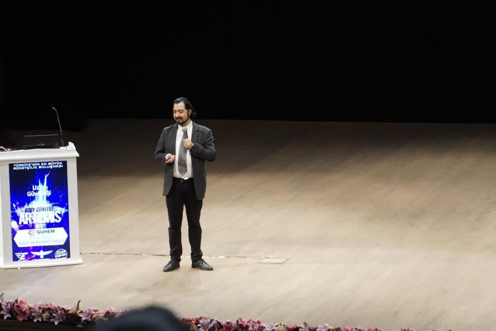 Gökmen Uzay Havacılık Eğitim Merkezi (GUHEM) Genel Müdürü Halit Mirahmetoğlu, Gebze Teknik Üniversitesi Havacılık ve Uzay Kulübü tarafından bu ...