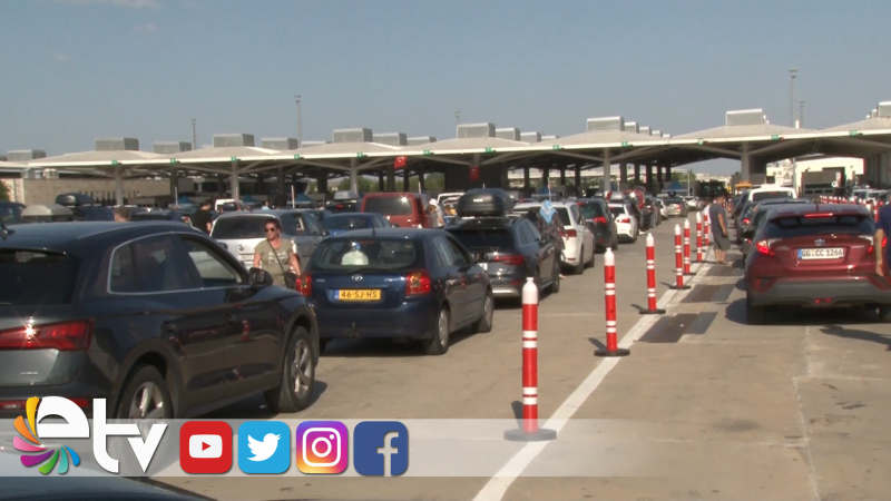 GURBETÇİLER TÜRKİYE’YE AKIN ETTİ