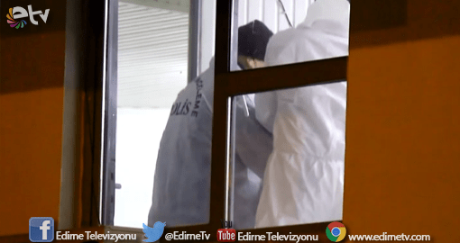 HEDİYE PAKETİNDE GÖTÜRDÜĞÜ SİLAHLA VURDU