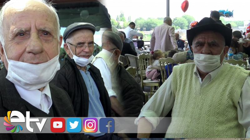 HUZUREVİ SAKİNLERİ BİR BUÇUK YILDAN SONRA İLK DEFA DIŞARI ÇIKTILAR