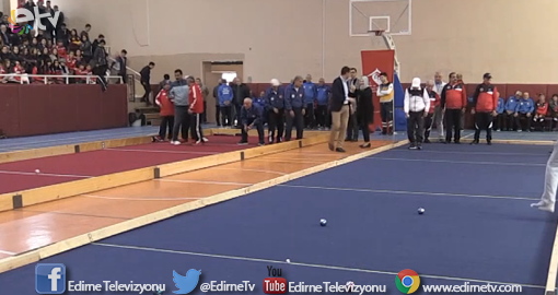 “İHTİYAR DELİKANLILAR BOCCE TURNUVASINDA BULUŞTU”