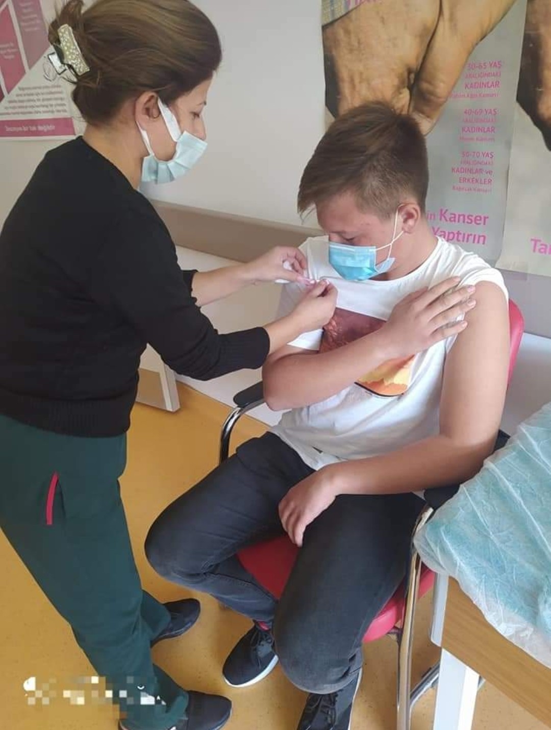 İpsala’ya bağlı köylerde kanser taraması yapılıyor İpsala Toplum Sağlığı Merkezi tarafından Gezici Kanser Tarama Aracı, ilçe ve köylerdeki hizmetlerini sürdürüyor. Hizmetlerine devam eden İpsala ...