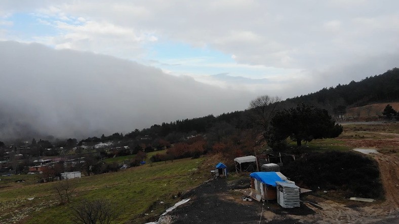 İstanbul’da sis etkili oldu, kartpostallık görüntüler oluştu İstanbul’da sabah saatlerinde etkili olan sis nedeniyle görüş mesafesi yer yer 30 metreye kadar düştü. Sisin Aydos Ormanlarında ağaçlar ve evler ...