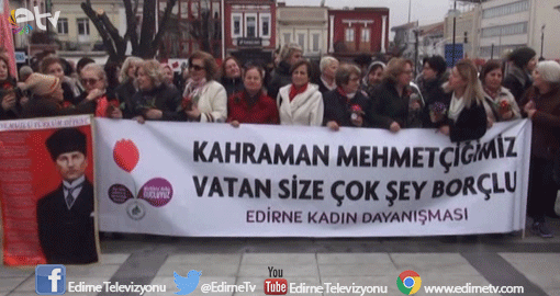 KADINLAR ‘ÖZGÜRLÜK VE EŞİTLİK’ İSTEDİ