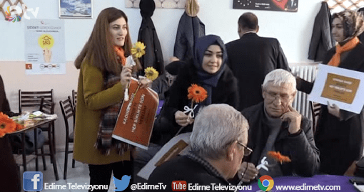 KADINLARDAN ŞİDDETE KARŞI ÇİÇEK