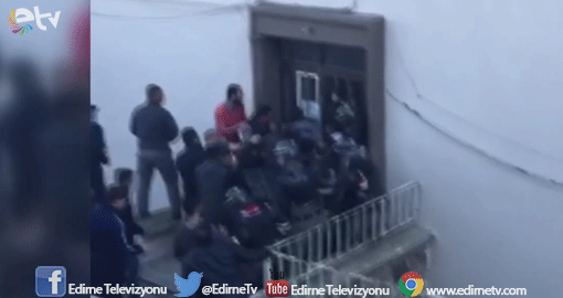 KALABALIK ADLİYEYE GİRMEK İSTEDİ