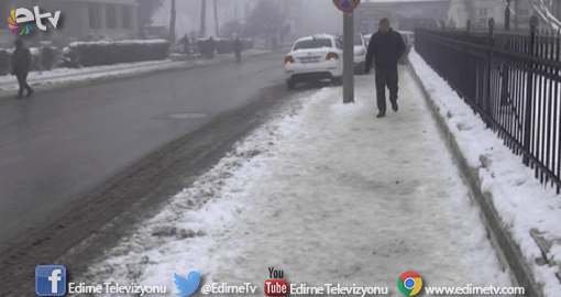 KALDIRIMLAR BUZ PİSTİNE DÖNDÜ