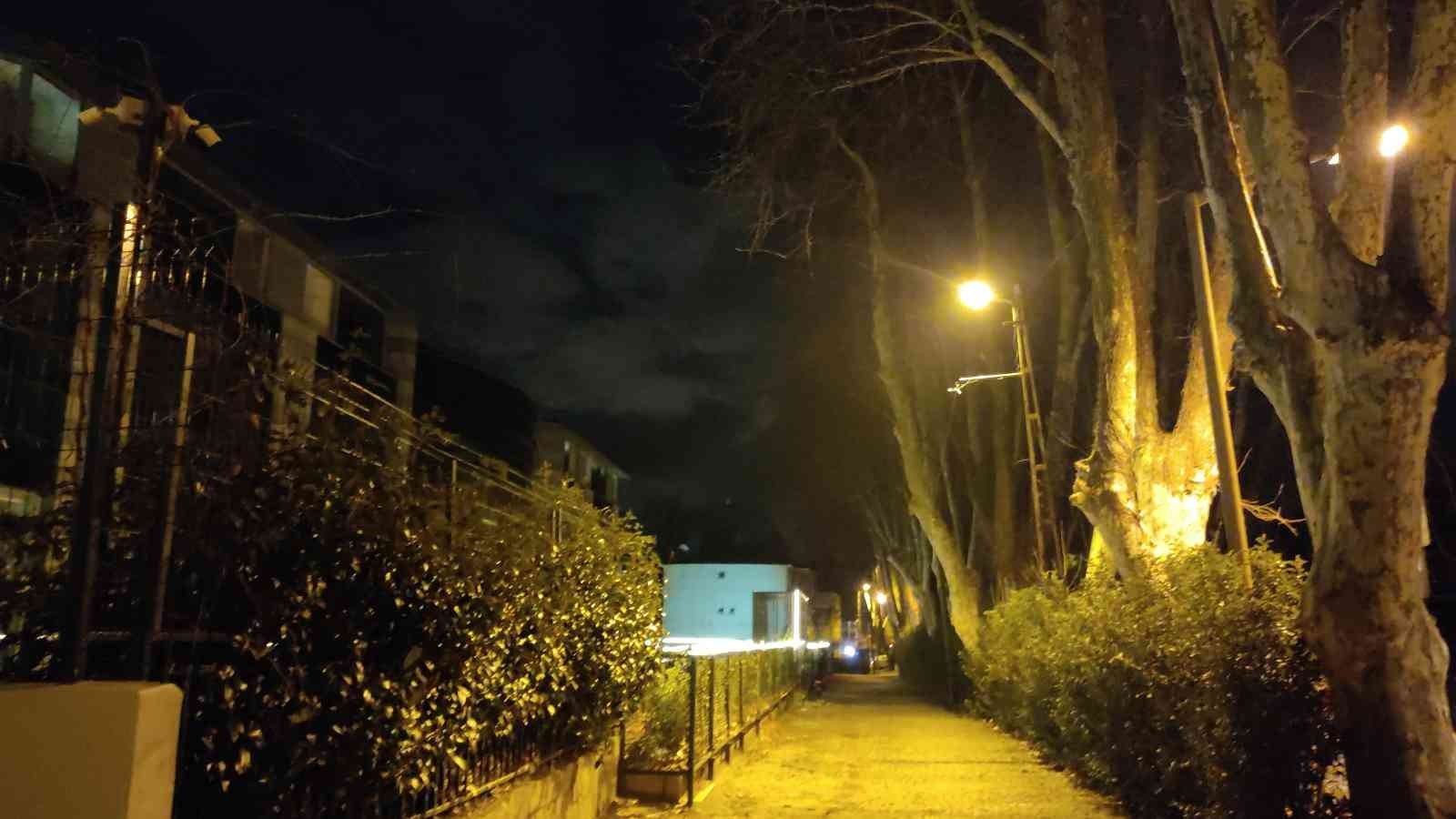 Sarıyer’de boşanma aşamasındaki kocası tarafından 4 yerinden bıçaklanan kadın yaralı halde, ‘Mutlu musun şimdi?’ diye bağırarak tepki gösterdi ...