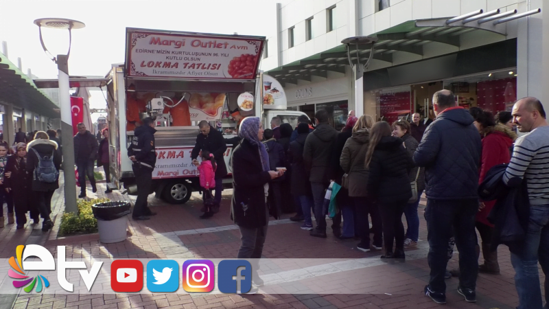 KURTULUŞA TATLI KUTLAMA