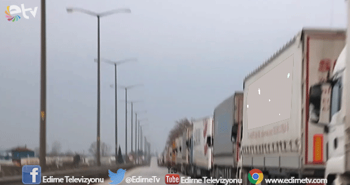 KUYRUK 12 KİLOMETREYİ BULDU