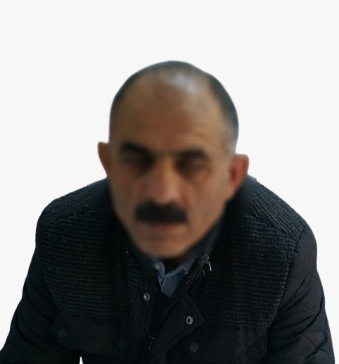 Maltepe’de ehliyet sınavına kopya düzeneğiyle giren şahıs yakalandı Maltepe’de bir ortaokulda yapılan ehliyet sınavına kopya düzeneği ile girdiği tespit edilen 65 yaşındaki K.Ö. yakalandı. Şüphelinin üst ...