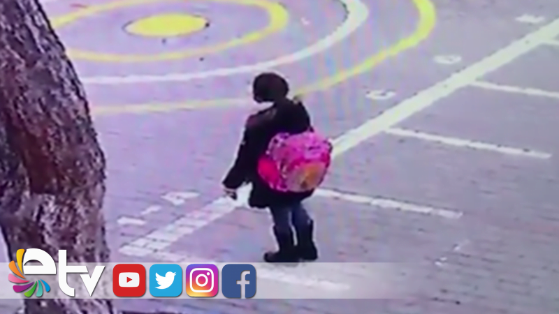 MİNİK DURU İSTİKLAL MARŞI’NI TEK BAŞINA OKUDU