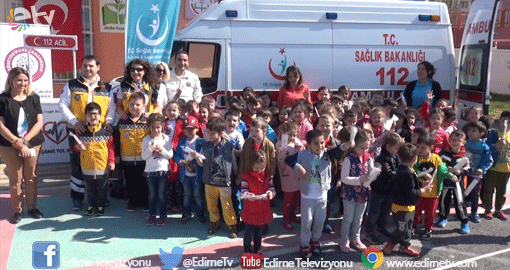 MİNİKLER AMBULANSLA TANIŞTI