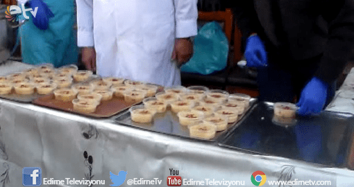 MUHARREM AYINDA AŞURE GELENEĞİ YİNE SÜRDÜ