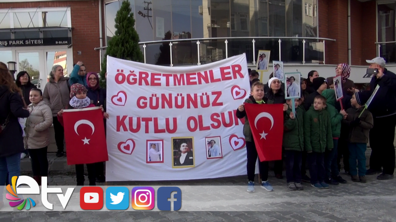 ÖĞRENCİLERDEN ÖĞRETMENLERİNE SÜRPRİZ KUTLAMA