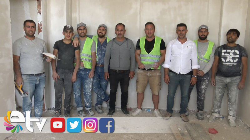 ÖĞRENCİLERİ İÇİN İNŞAATTA AMELELİK YAPTI