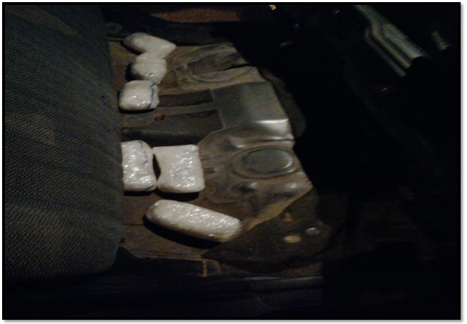 Osman Gazi Köprüsü’ndeki uyuşturucu operasyonlarında 5 gözaltı Yalova Emniyeti tarafından Osmangazi Köprüsü gişelerinde düzenlenen iki operasyonda toplam 5 kişi gözaltına alınırken, 3 kilo 672 gram ...