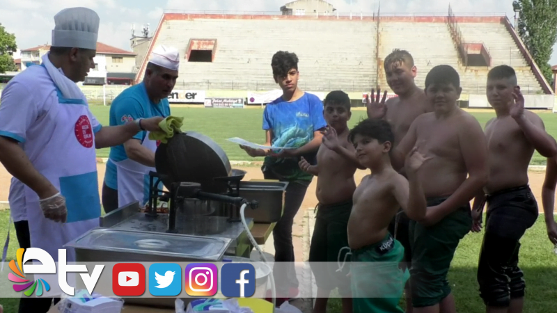 PEHLİVANLARA TAVA CİĞERLİ MORAL YEMEĞİ