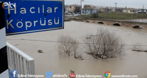 SAĞANAK NEDENİYLE HAYRABOLU'DA DERE TAŞTI
