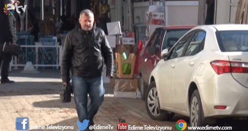 SANAT İÇİN YOLLARA DÜŞTÜ